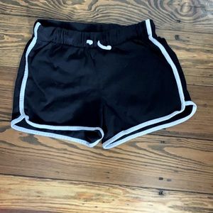 Cloth shorts with strings